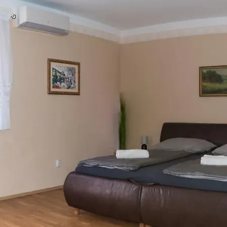 Oazis Apartment *