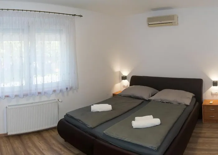 Apartman Oázis *